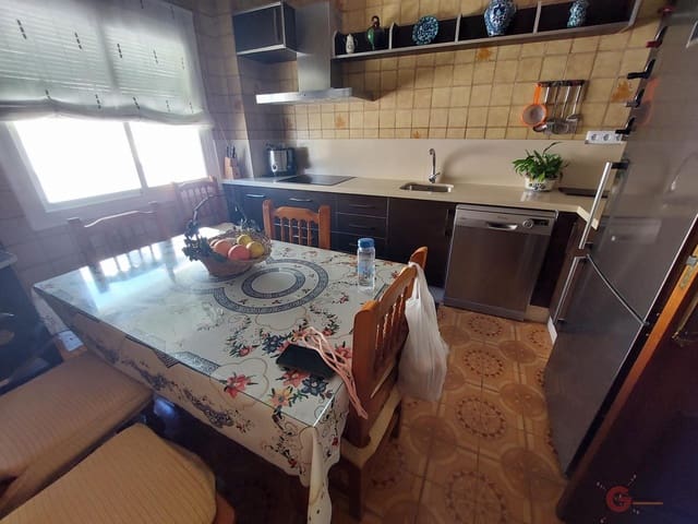 5 camera da letto Villa in vendita in Salobreña con garage - 390.000 € (Rif: 8333362)