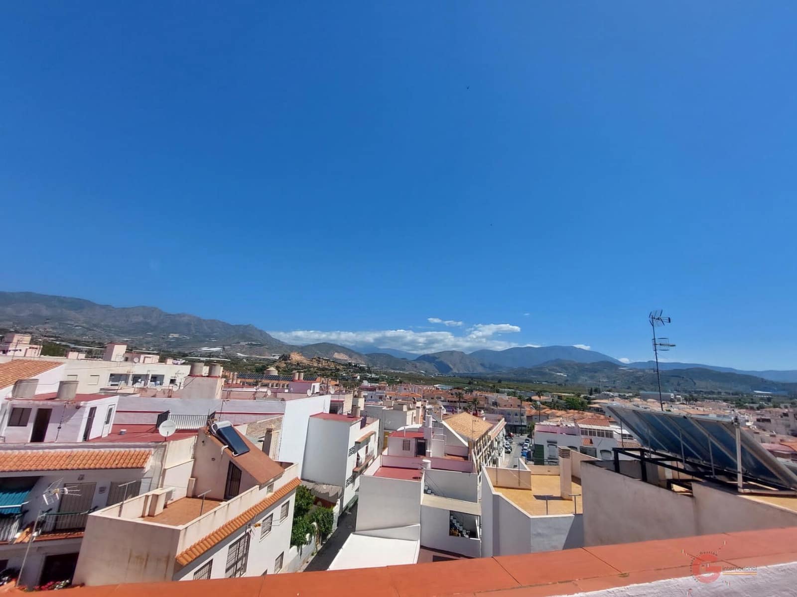 4 quarto Moradia para venda em Salobrena com garagem - 335 000 € (Ref: 8333368)