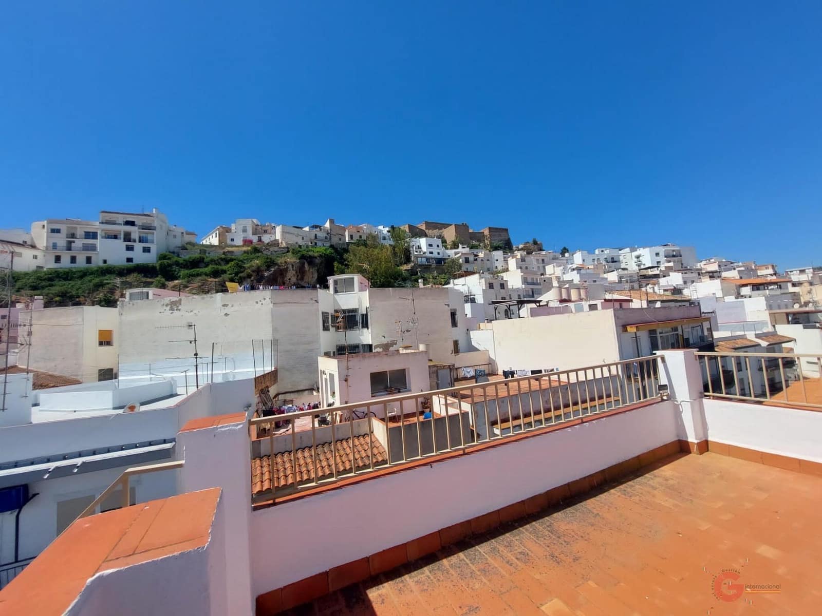 4 quarto Moradia para venda em Salobrena com garagem - 335 000 € (Ref: 8333368)