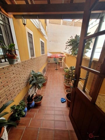 5 soveværelse Villa til salg i Motril med swimmingpool garage - € 390.000 (Ref: 8358348)