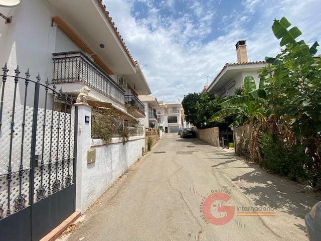 4 camera da letto Villa in vendita in Torrox-Costa - 335.000 € (Rif: 8411027)