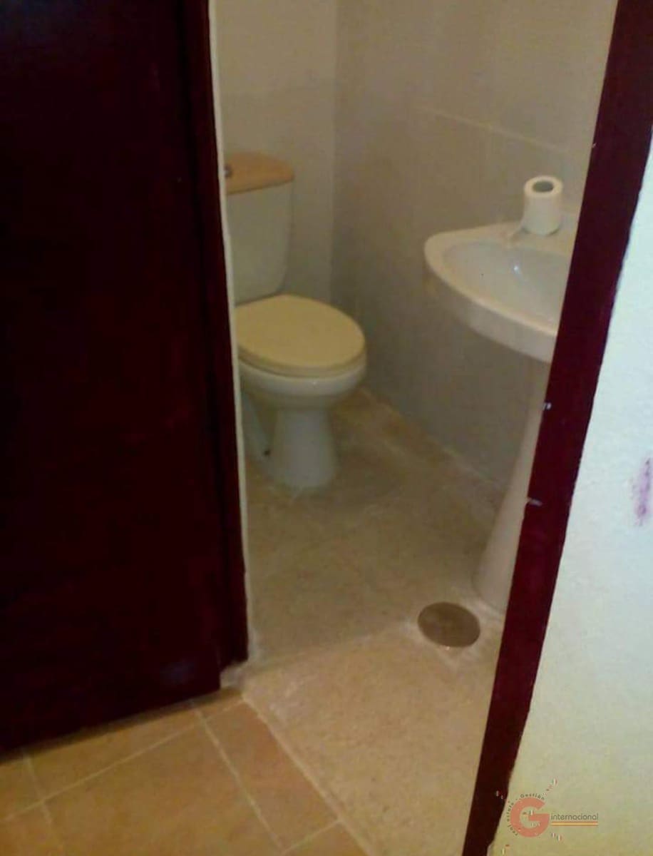 3 soveværelse Villa til salg i Salobrena - € 180.000 (Ref: 8420604)