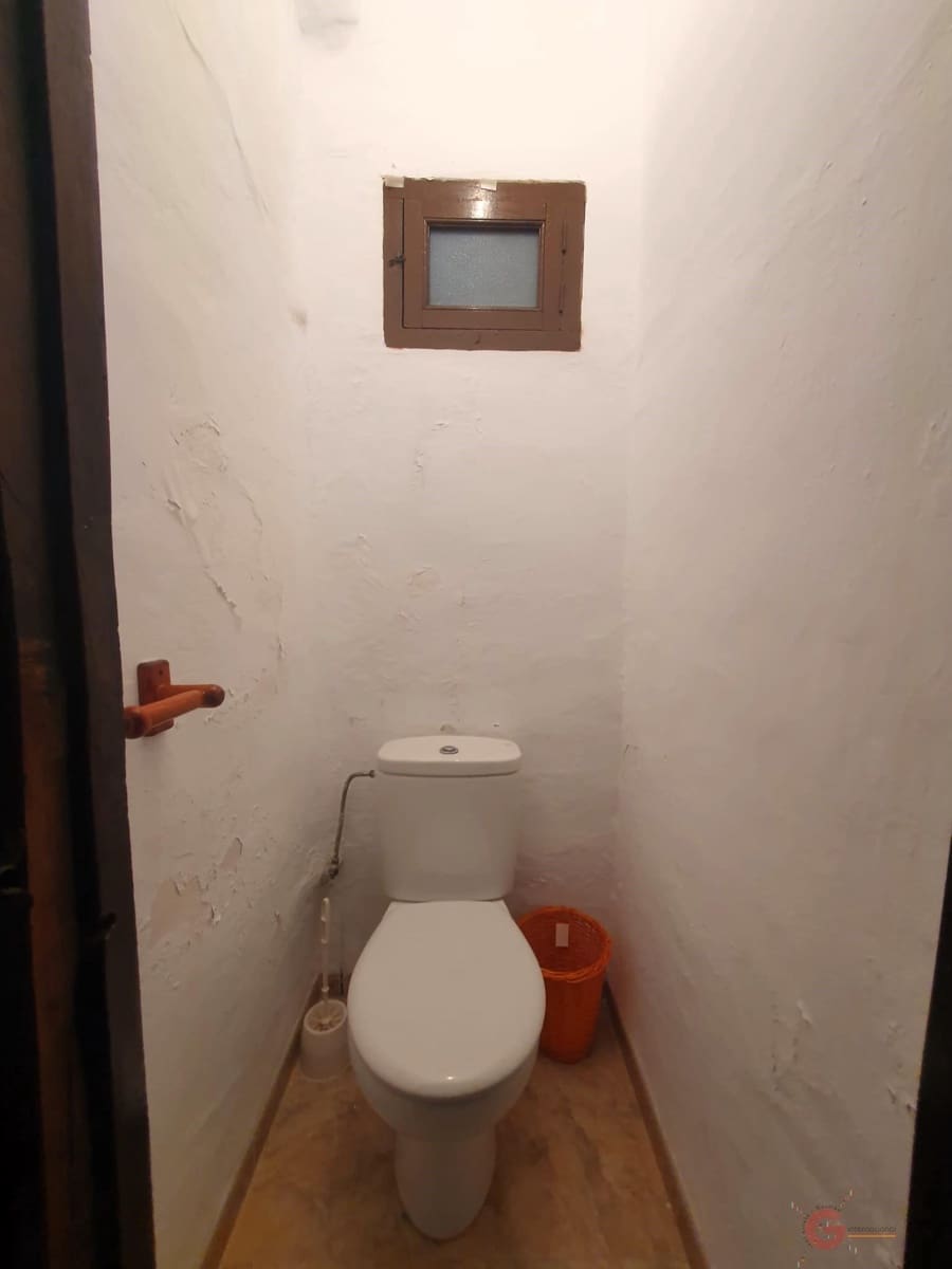 Kommersiell til salgs i Lanjaron - € 191 000 (Ref: 8456434)