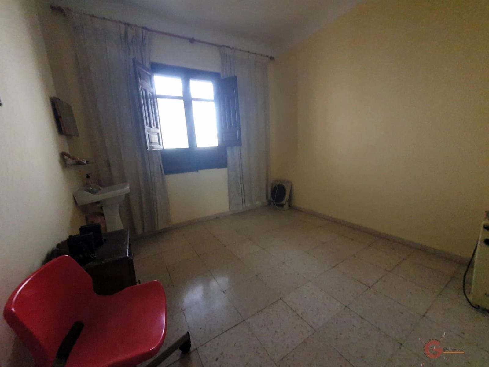 Kommersiell til salgs i Lanjaron - € 191 000 (Ref: 8456434)