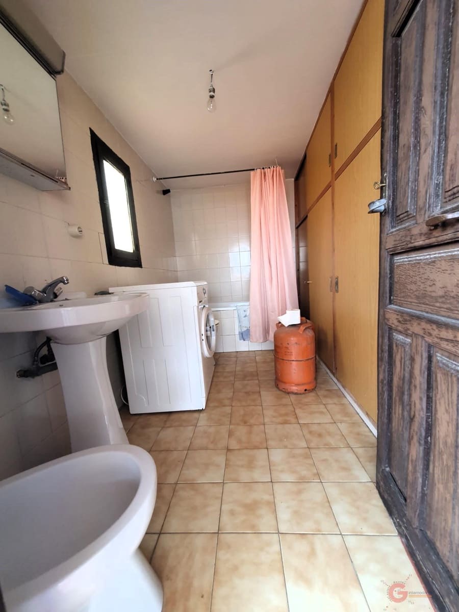 Kommersiell til salgs i Lanjaron - € 191 000 (Ref: 8456434)