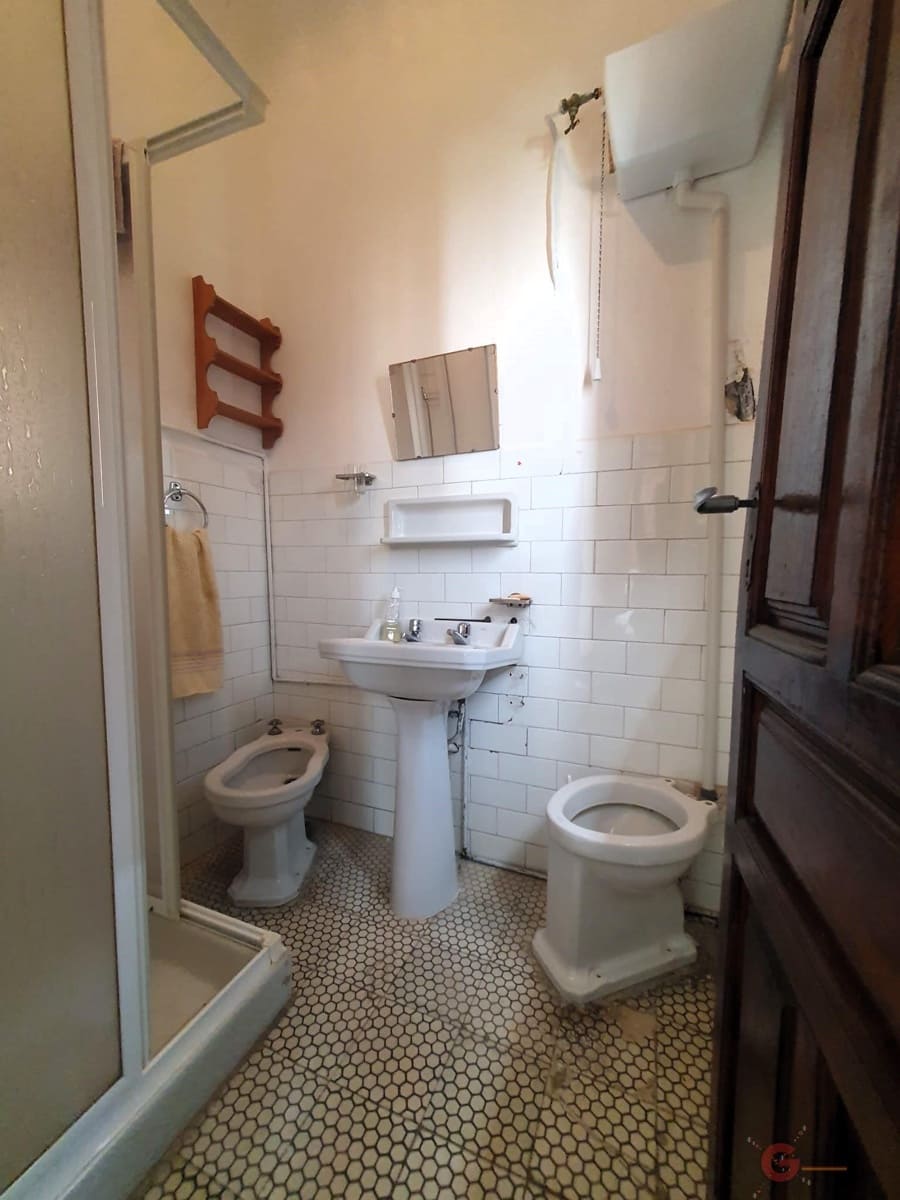 Kommersiell til salgs i Lanjaron - € 191 000 (Ref: 8456434)