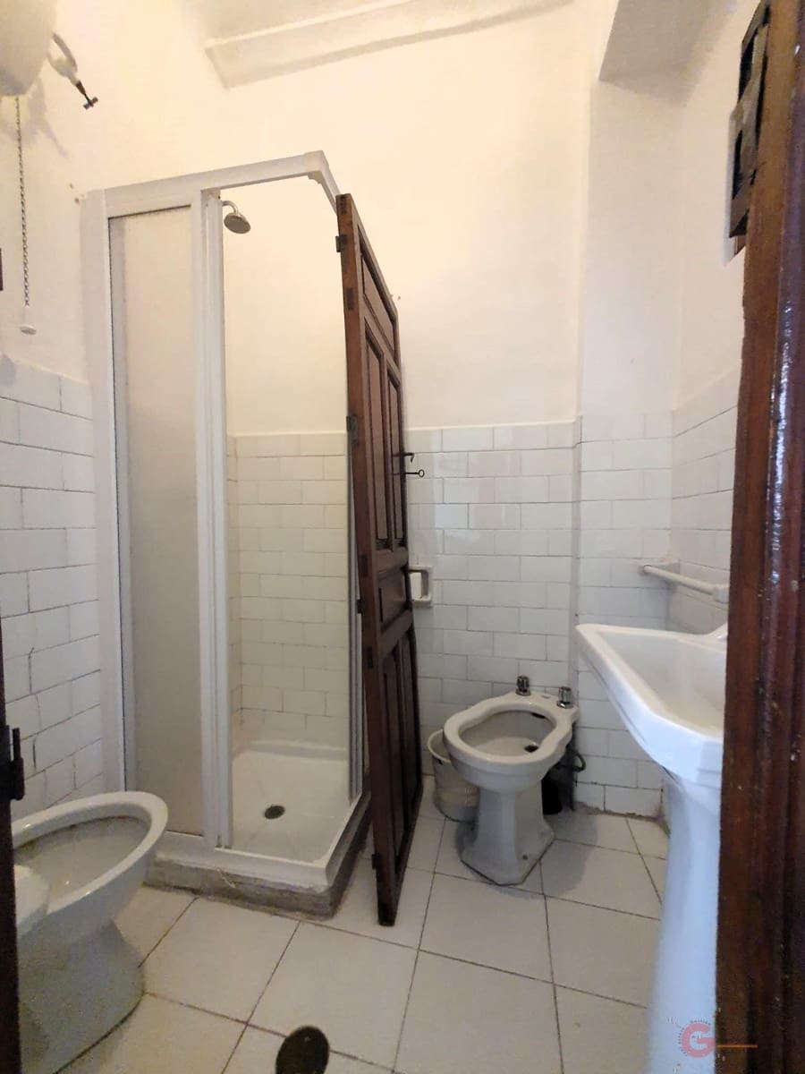 Kommersiell til salgs i Lanjaron - € 191 000 (Ref: 8456434)