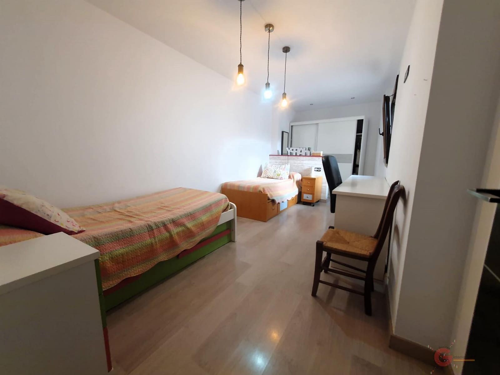 4 soveværelse Villa til salg i Velez de Benaudalla med swimmingpool garage - € 400.000 (Ref: 8456447)