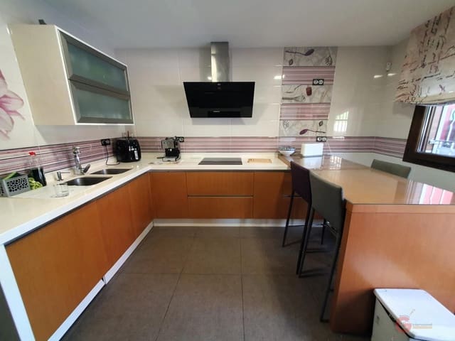 4 camera da letto Villa in vendita in Vélez de Benaudalla con piscina garage - 400.000 € (Rif: 8456447)