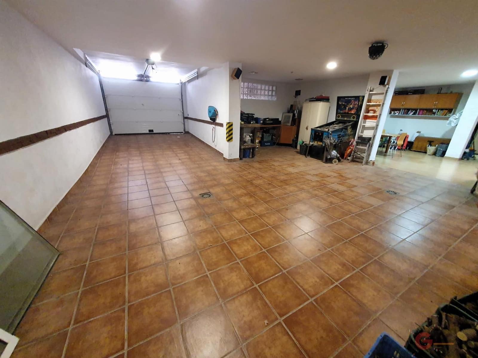 4 soveværelse Villa til salg i Velez de Benaudalla med swimmingpool garage - € 400.000 (Ref: 8456447)