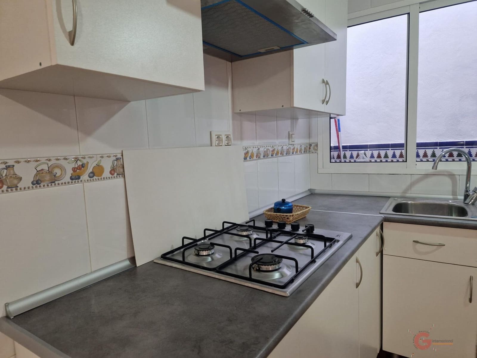 4 soveværelse Villa til salg i Molvizar - € 127.500 (Ref: 8493103)