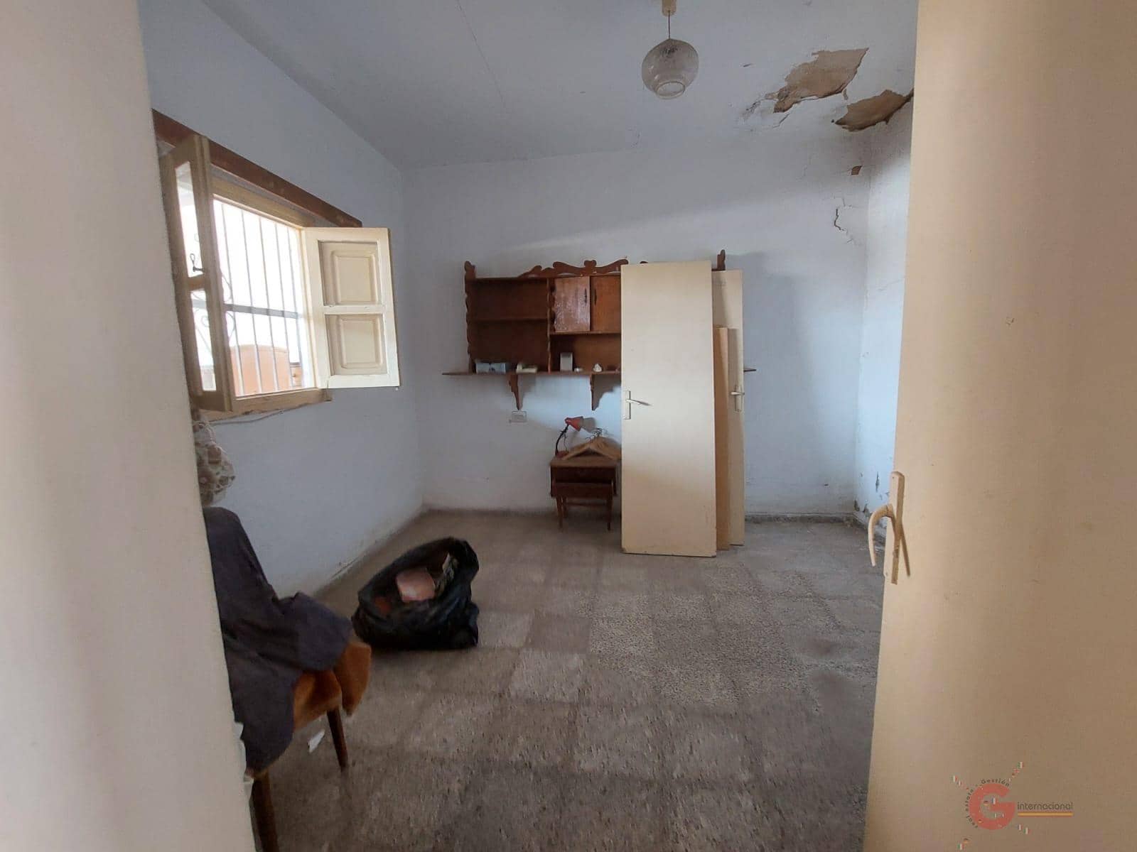 4 soveværelse Villa til salg i Salobrena - € 110.000 (Ref: 8493104)