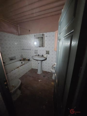 4 sovrum Villa till salu i Salobreña - 110 000 € (Ref: 8493104)