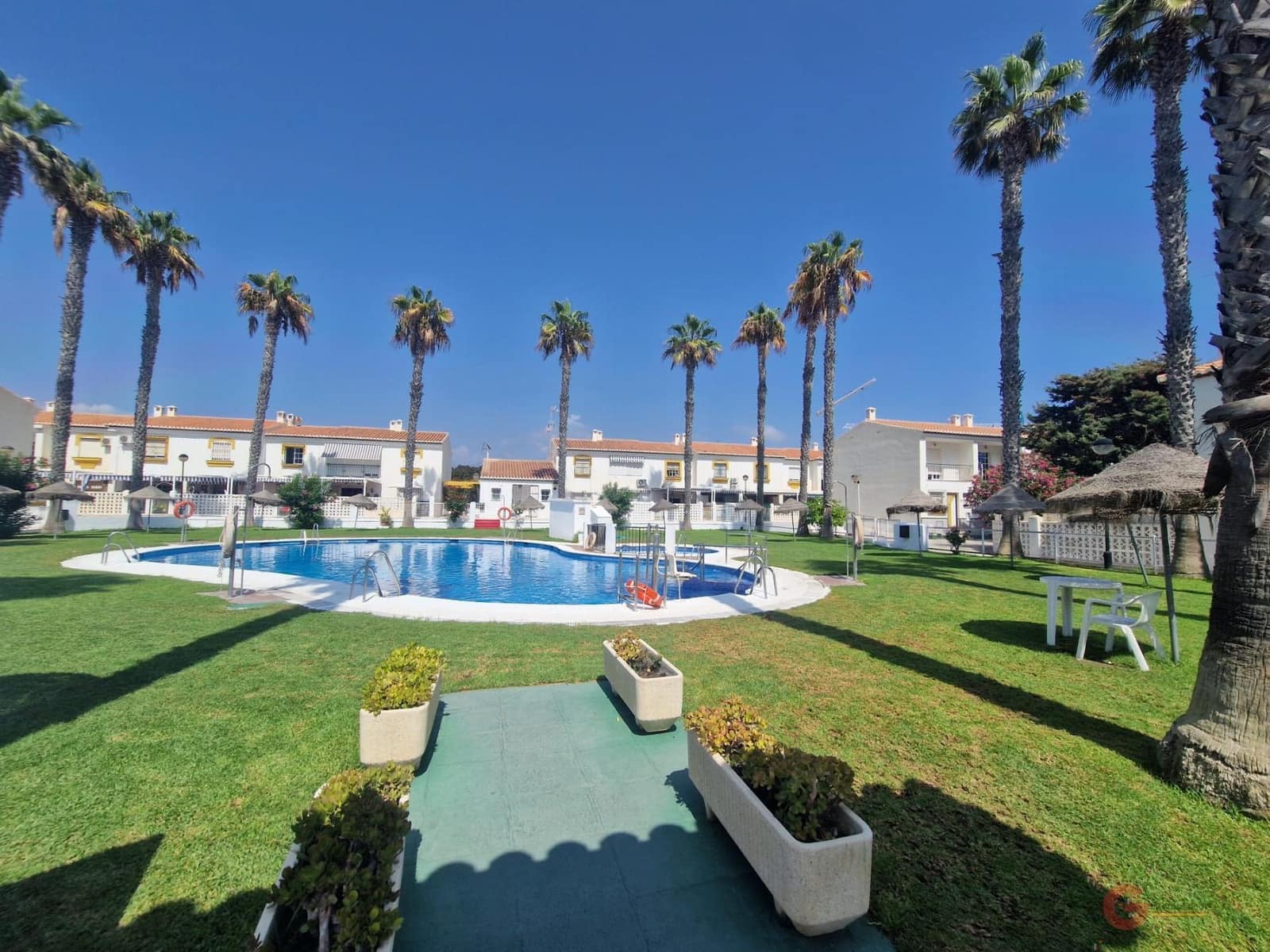 4 bedroom Villa for sale in Salobrena with pool - € 383,500 (Ref: 8505284)