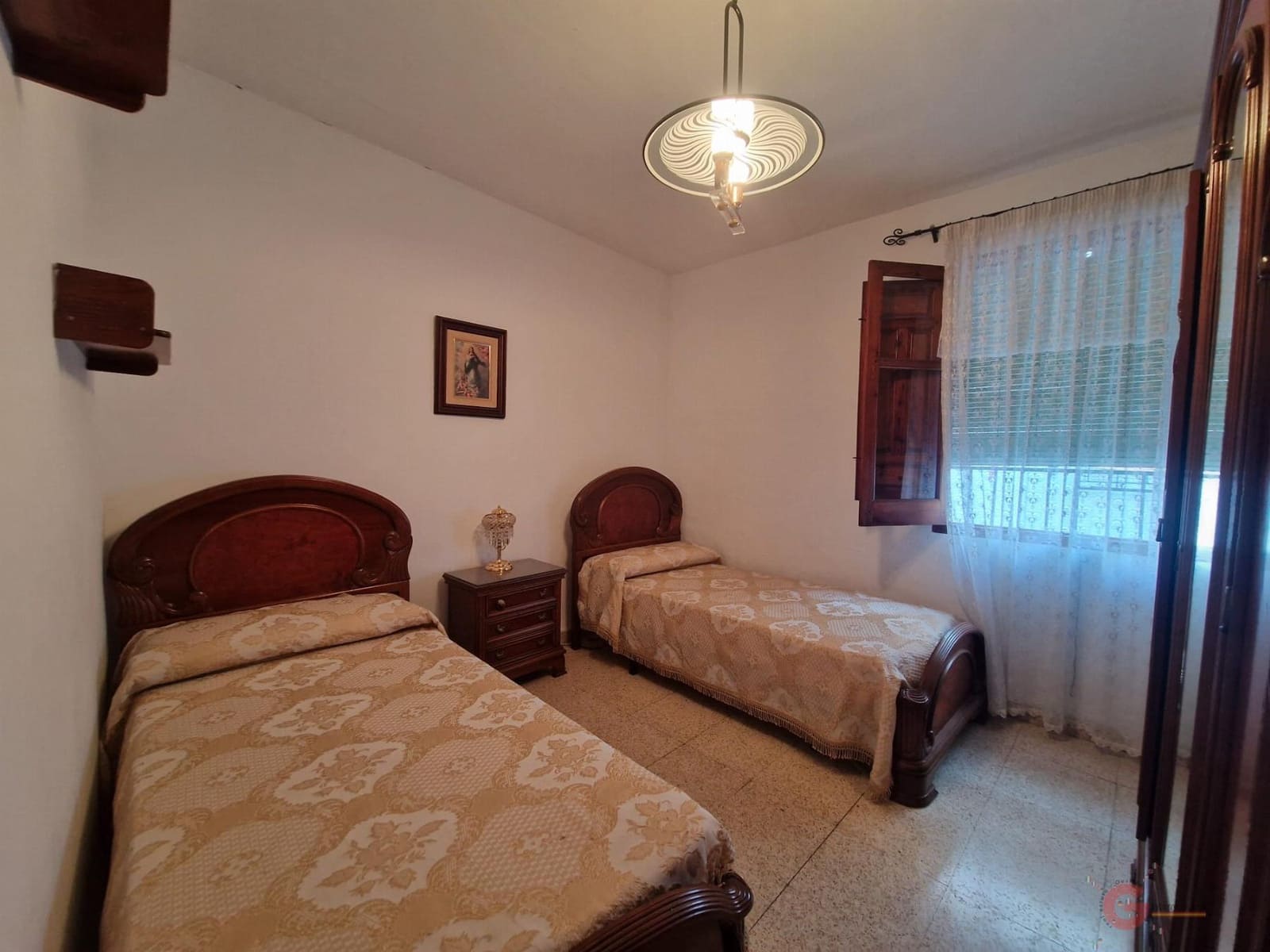 8 soverom Villa til salgs i Molvizar med garasje - € 162 000 (Ref: 8505289)