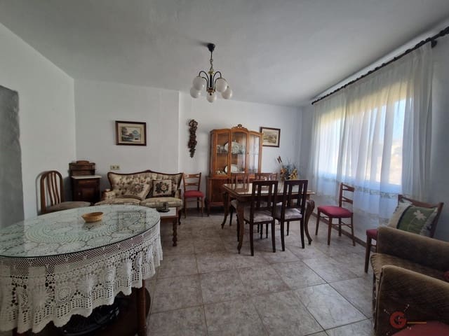 8 soverom Villa til salgs i Molvízar med garasje - € 162 000 (Ref: 8505289)