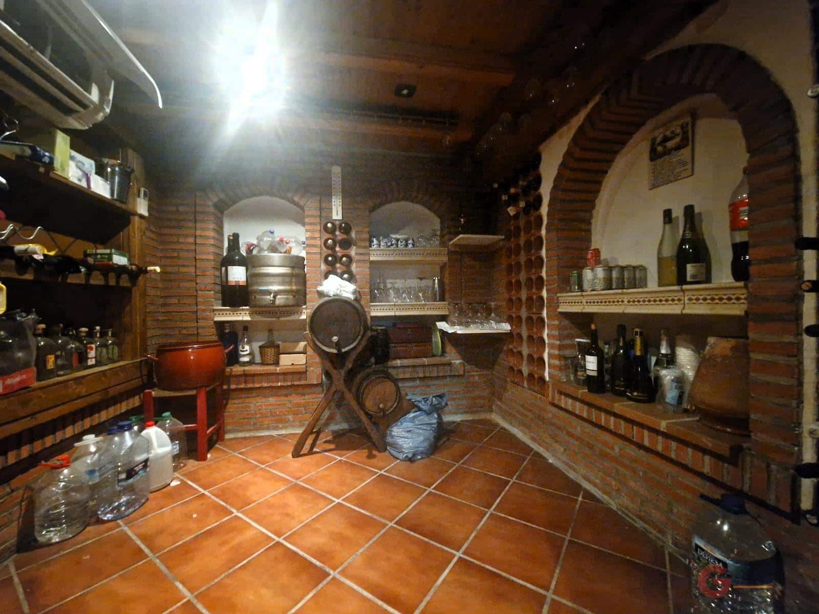 4 soverom Finca/Herregård til salgs i Motril med svømmebasseng garasje - € 361 000 (Ref: 8525098)