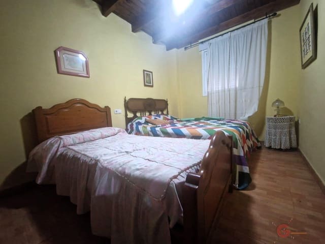 4 soveværelse Finca/Landehus til salg i Motril med swimmingpool garage - € 361.000 (Ref: 8525098)