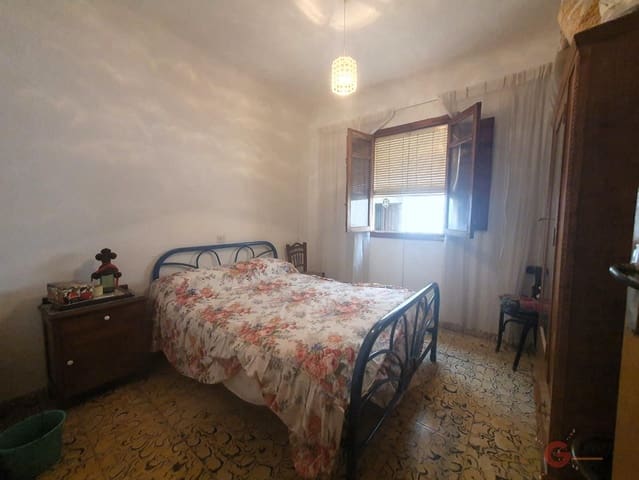 8 slaapkamer Villa te koop in Lanjarón - € 180.000 (Ref: 8594414)