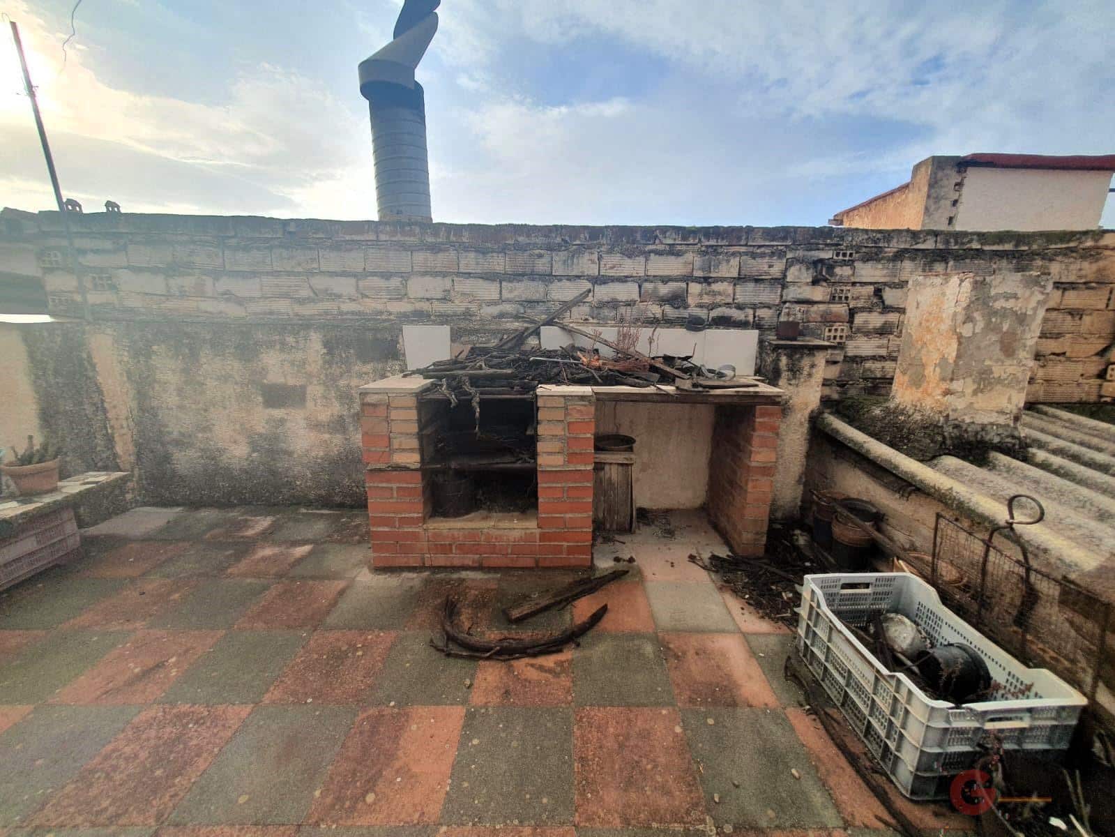 8 soveværelse Villa til salg i Lanjaron - € 180.000 (Ref: 8594414)