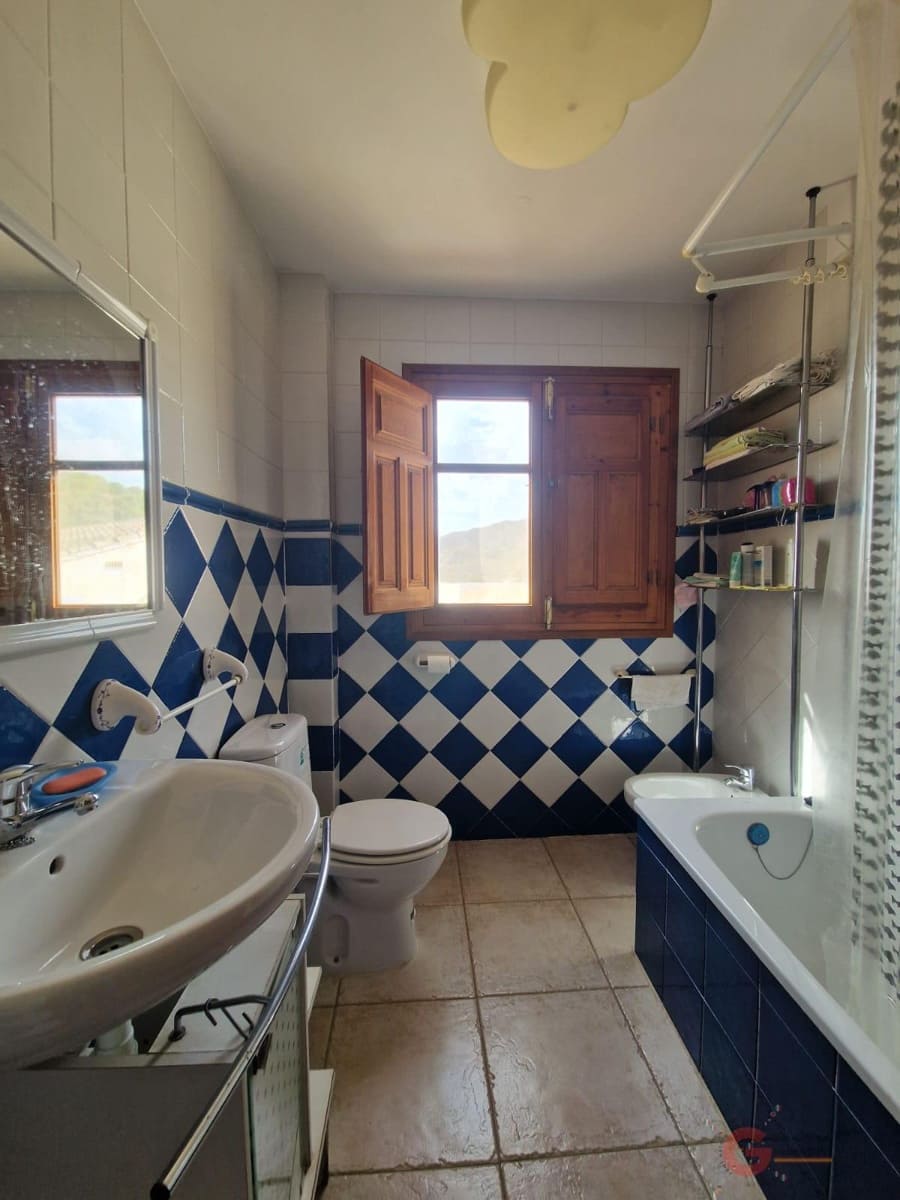 5 soveværelse Villa til salg i Itrabo med garage - € 265.000 (Ref: 8603166)