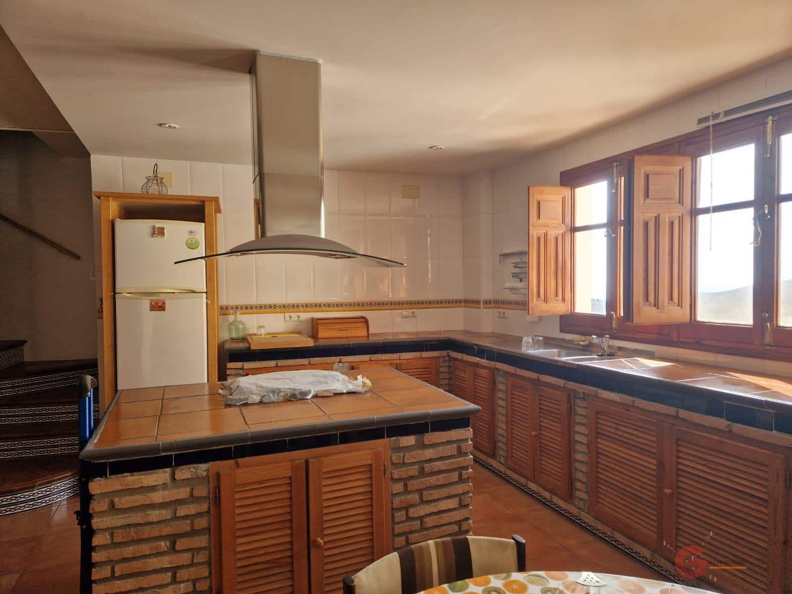 5 soveværelse Villa til salg i Itrabo med garage - € 265.000 (Ref: 8603166)