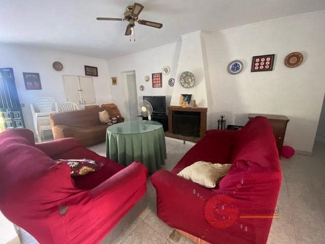 10 soveværelse Villa til salg i Torre del Mar med swimmingpool garage - € 425.000 (Ref: 8607863)