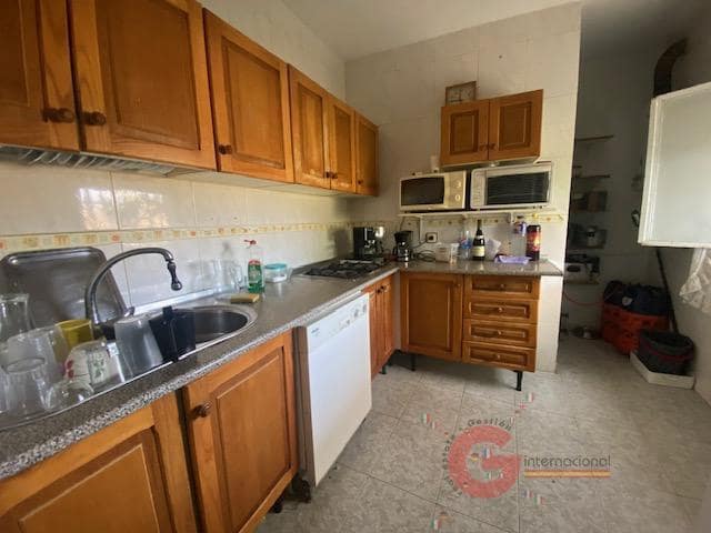 10 soveværelse Villa til salg i Torre del Mar med swimmingpool garage - € 425.000 (Ref: 8607863)