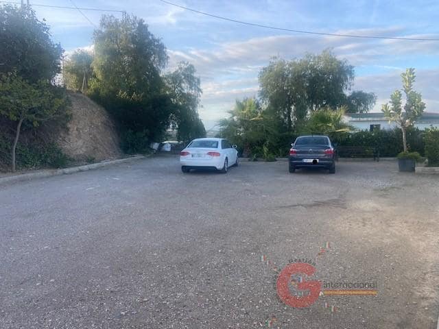 10 soveværelse Villa til salg i Torre del Mar med swimmingpool garage - € 425.000 (Ref: 8607863)