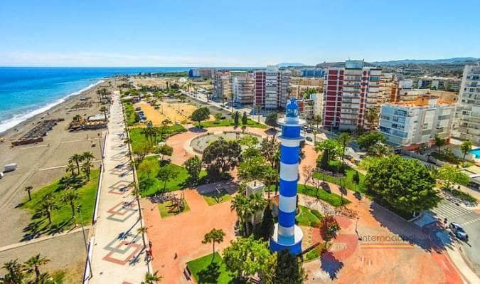 10 soveværelse Villa til salg i Torre del Mar med swimmingpool garage - € 425.000 (Ref: 8607863)