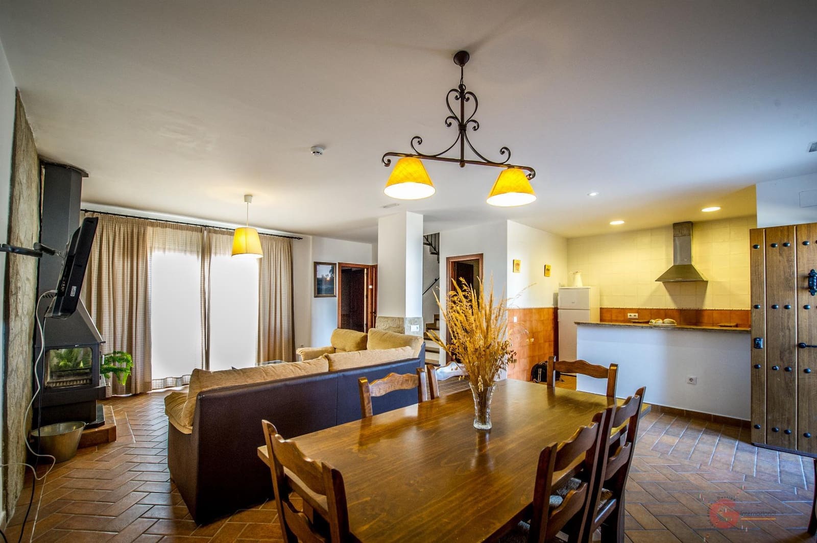 35 soveværelse Hotel til salg i Cordoba by med swimmingpool - € 1.370.000 (Ref: 8612307)