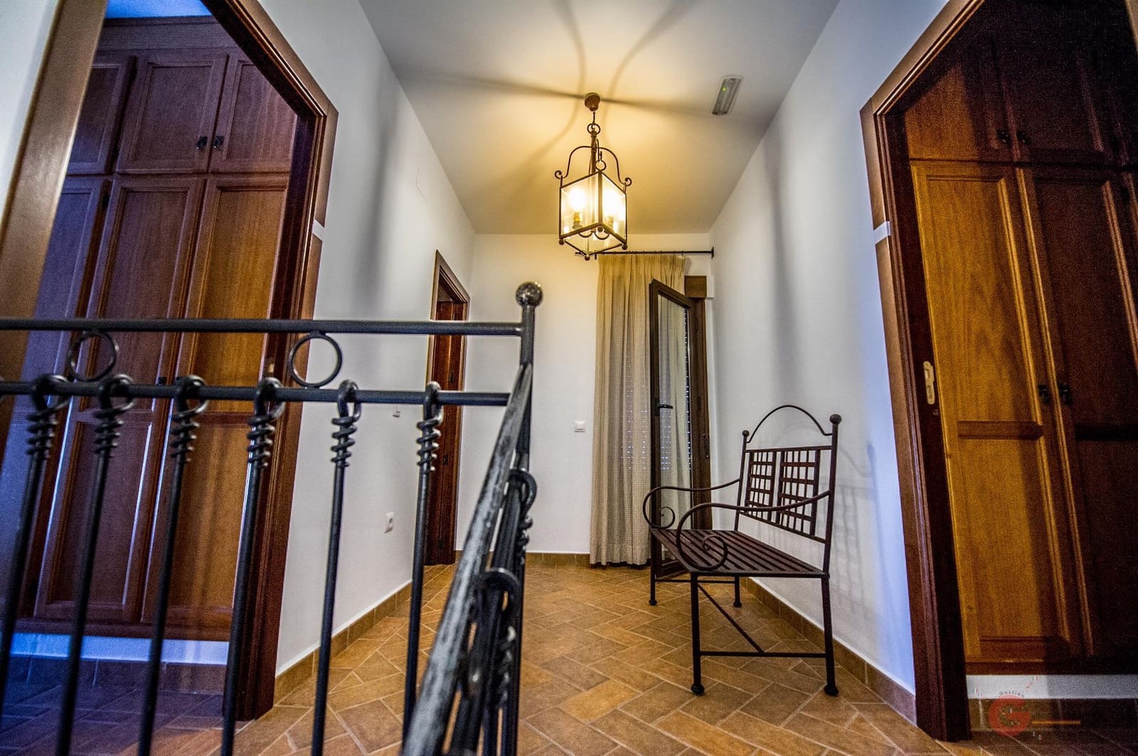 35 soveværelse Hotel til salg i Cordoba by med swimmingpool - € 1.370.000 (Ref: 8612307)