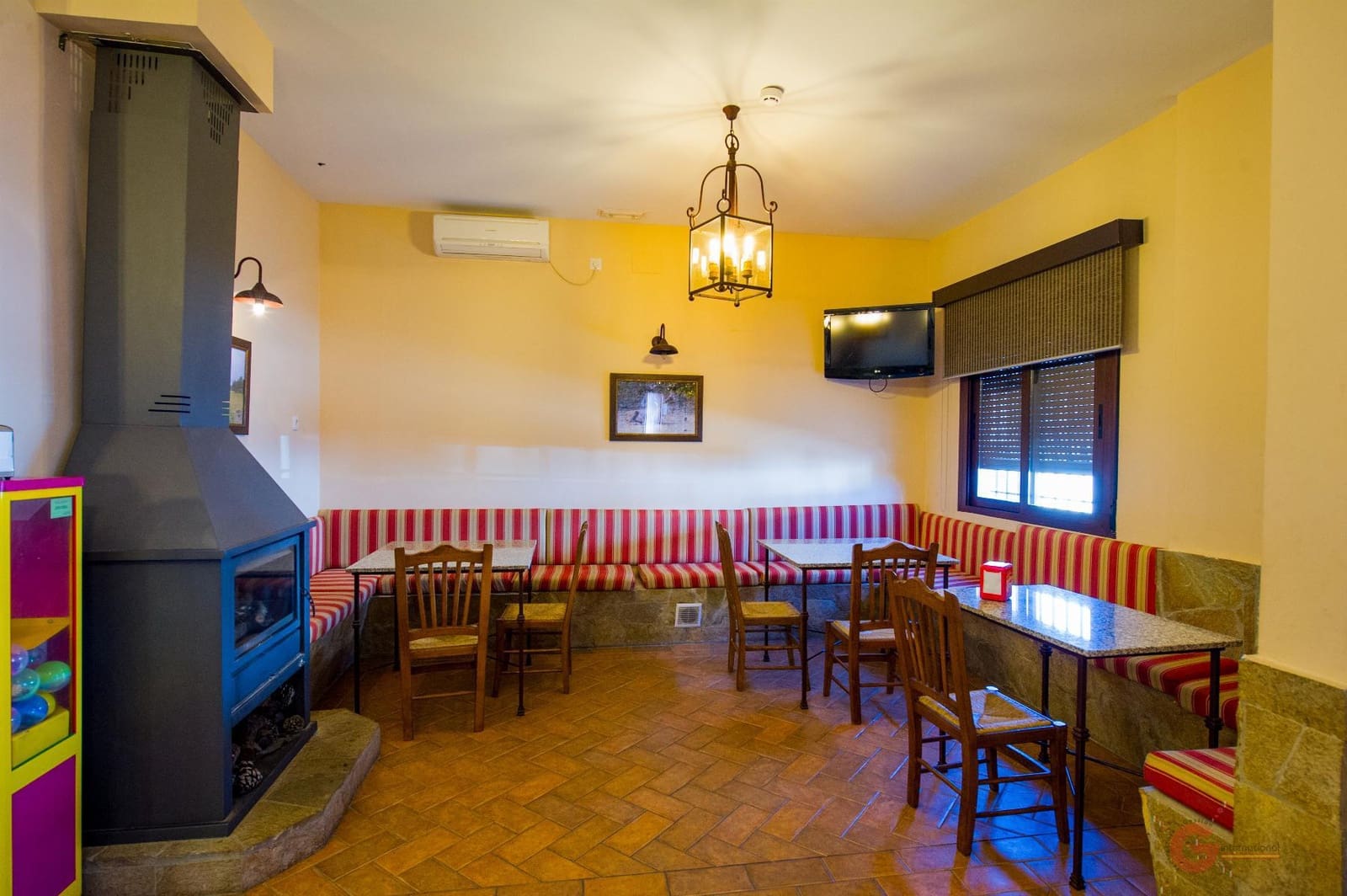 35 soveværelse Hotel til salg i Cordoba by med swimmingpool - € 1.370.000 (Ref: 8612307)