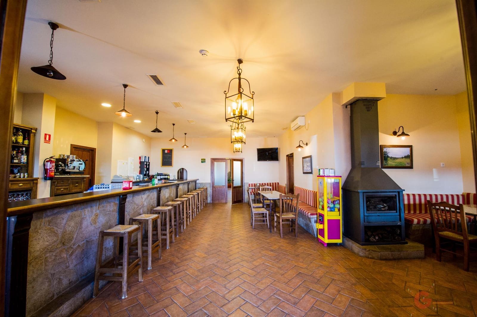 35 soveværelse Hotel til salg i Cordoba by med swimmingpool - € 1.370.000 (Ref: 8612307)