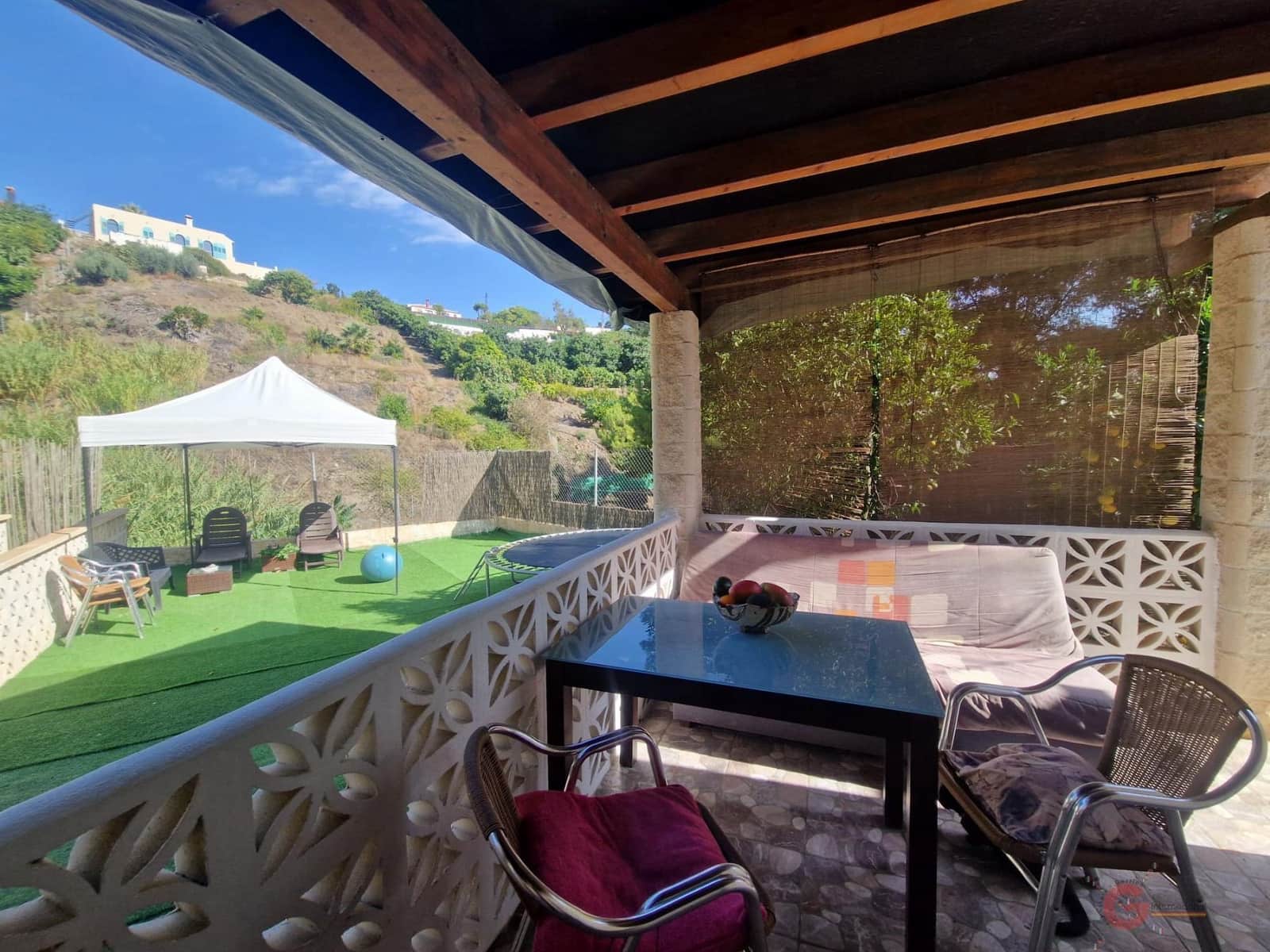 2 soveværelse Finca/Landehus til salg i Salobrena med garage - € 424.000 (Ref: 8619756)