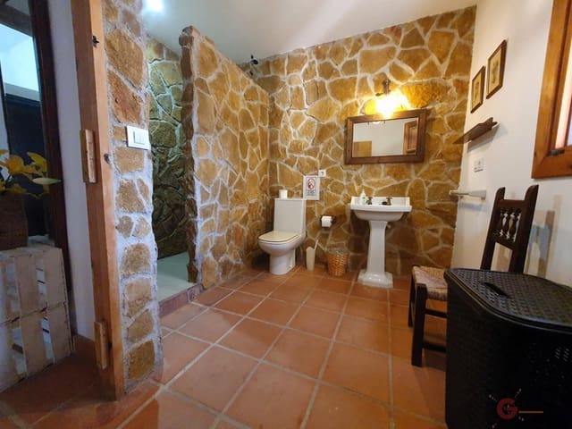 3 soveværelse Finca/Landehus til salg i Vélez de Benaudalla med swimmingpool garage - € 425.000 (Ref: 8645521)