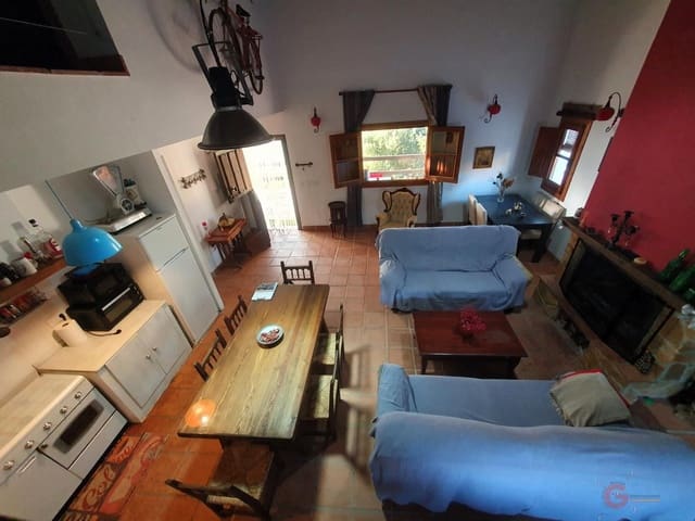 3 soveværelse Finca/Landehus til salg i Vélez de Benaudalla med swimmingpool garage - € 425.000 (Ref: 8645521)