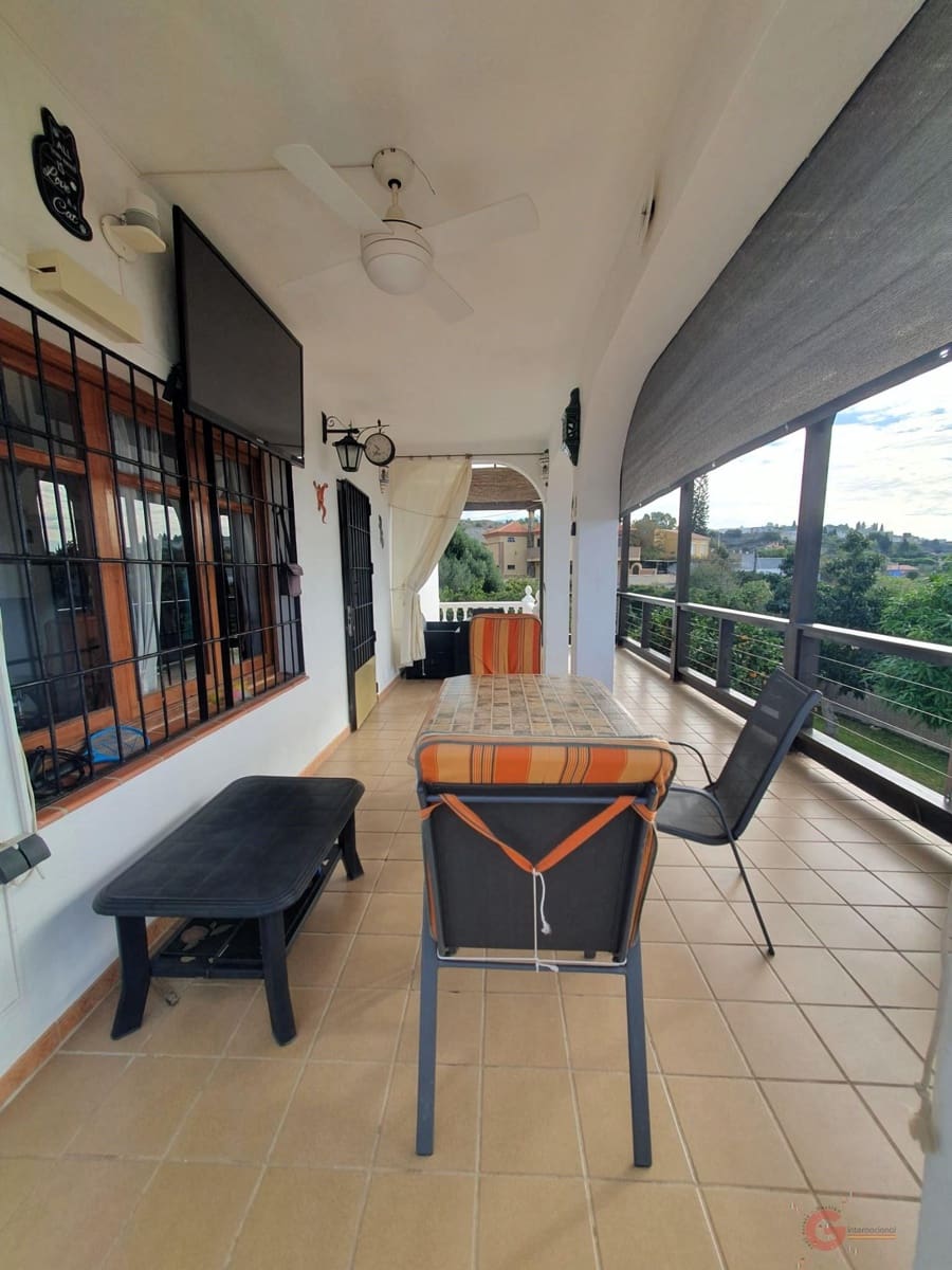 3 soverom Finca/Herregård til salgs i Motril med svømmebasseng garasje - € 318 000 (Ref: 8645522)