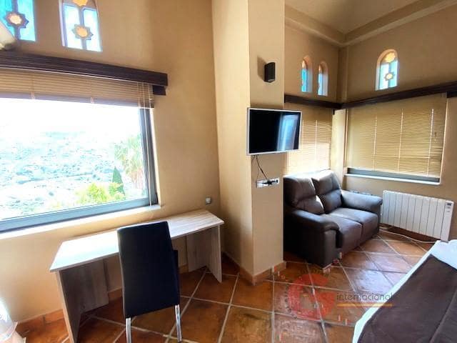 5 quarto Moradia para venda em Taramay com piscina - 1 400 000 € (Ref: 8697563)