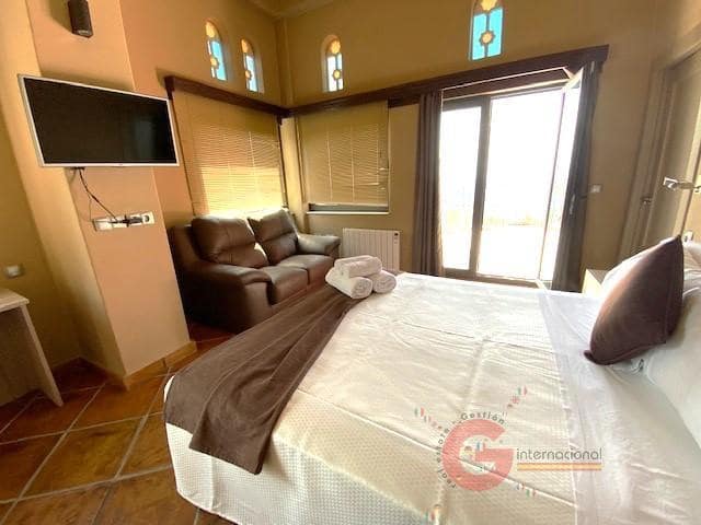 5 quarto Moradia para venda em Taramay com piscina - 1 400 000 € (Ref: 8697563)