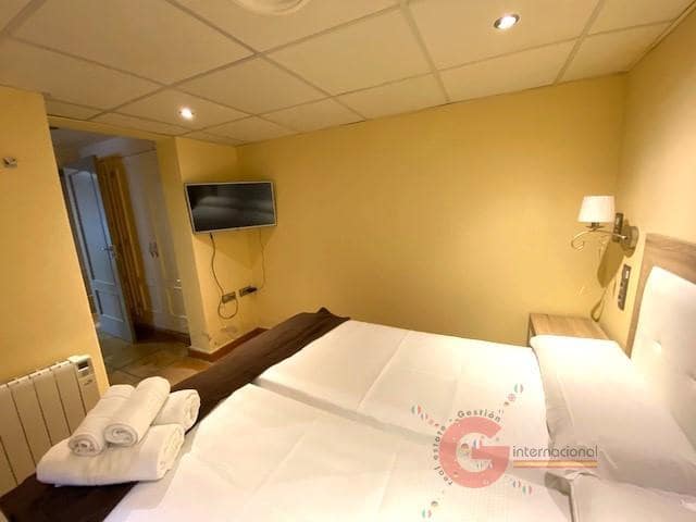 5 quarto Moradia para venda em Taramay com piscina - 1 400 000 € (Ref: 8697563)