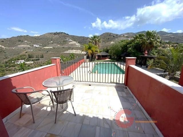 5 quarto Moradia para venda em Taramay com piscina - 1 400 000 € (Ref: 8697563)