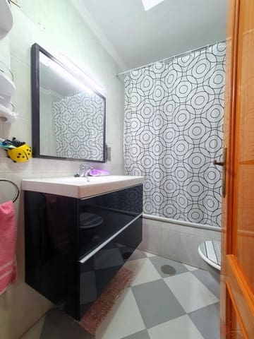 3 quarto Moradia para venda em Motril com garagem - 255 000 € (Ref: 8699211)