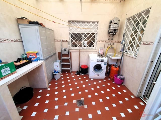 3 quarto Moradia para venda em Motril com garagem - 255 000 € (Ref: 8699211)