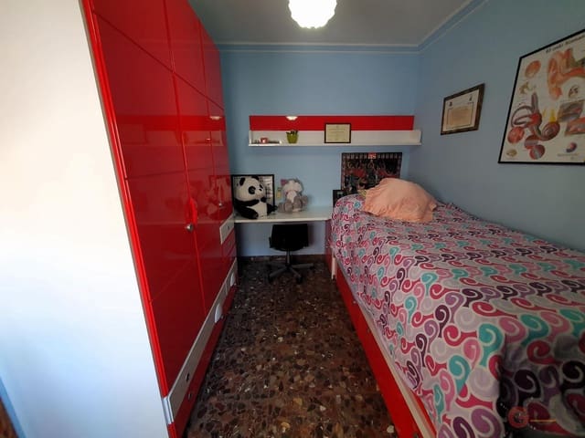 3 quarto Moradia para venda em Motril com garagem - 255 000 € (Ref: 8699211)