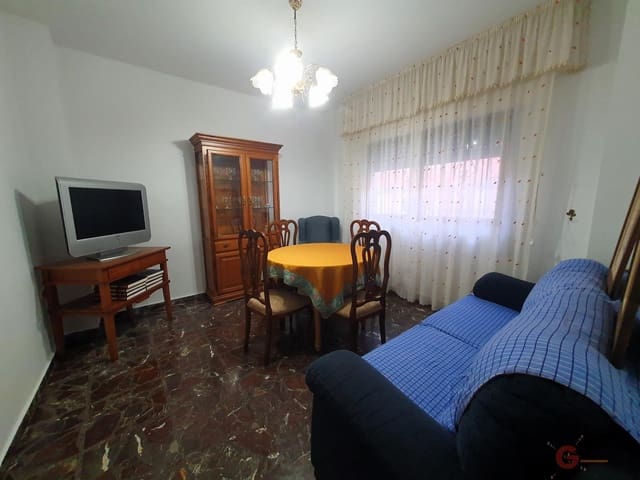 5 quarto Moradia para venda em Centro, Granada cidade com garagem - 265 000 € (Ref: 8714505)