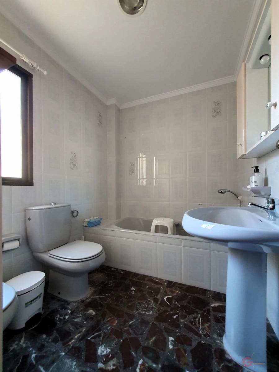 5 camera da letto Villa in vendita in Granada citta con garage - 265.000 € (Rif: 8714505)
