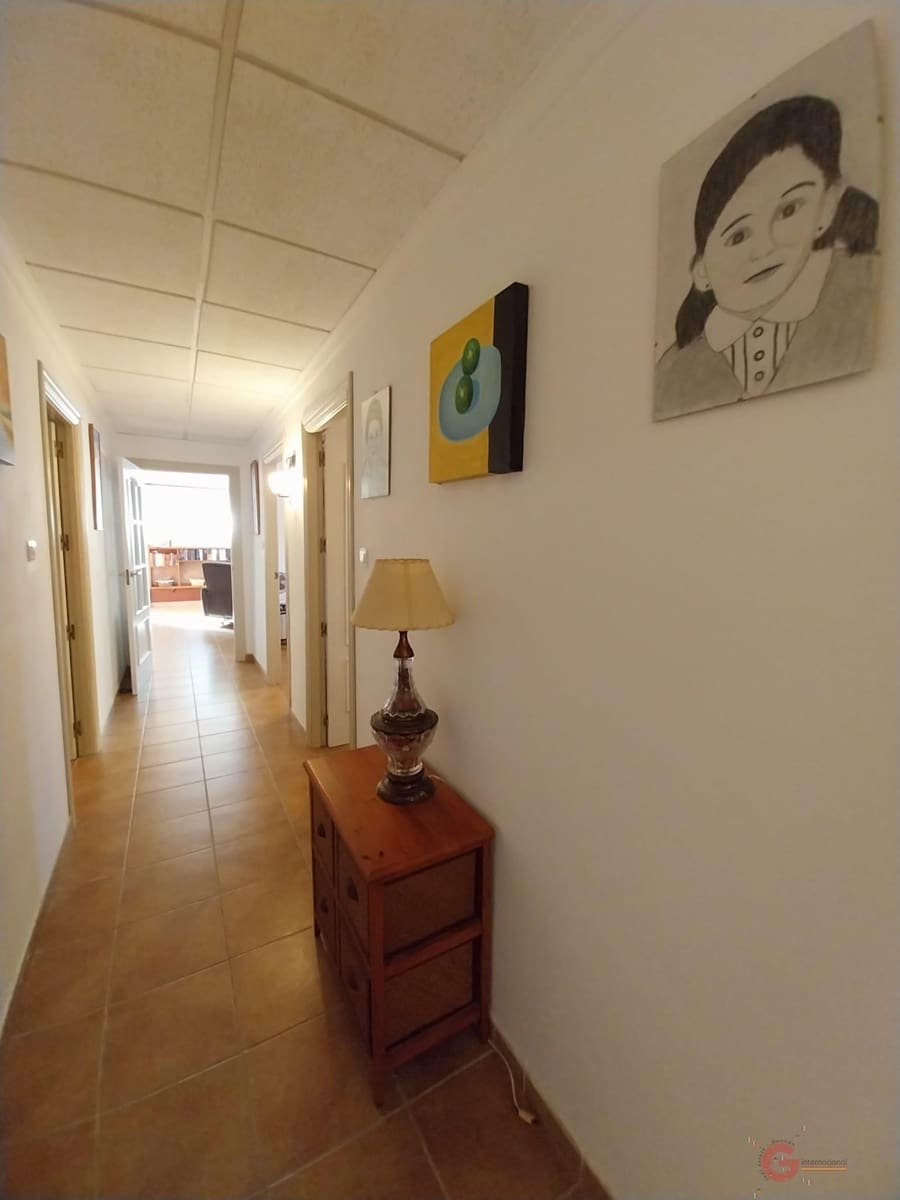 4 soverom Kommersiell til salgs i Salobrena med garasje - € 244 000 (Ref: 8790364)