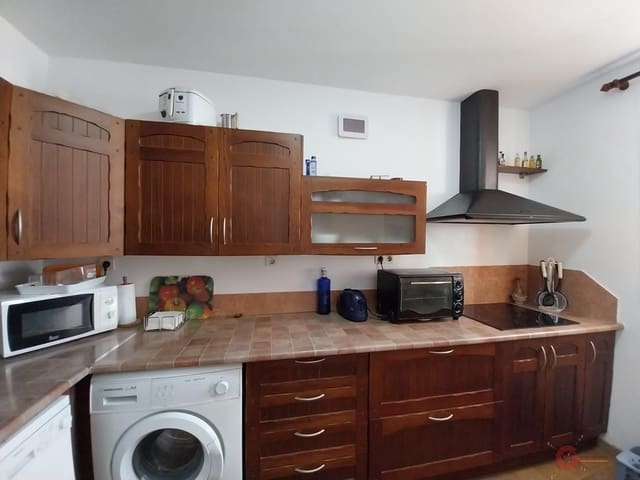 4 bedroom Commercial for sale in Salobreña with garage - € 244,000 (Ref: 8790364)