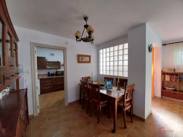 4 bedroom Commercial for sale in Salobreña with garage - € 244,000 (Ref: 8790364)